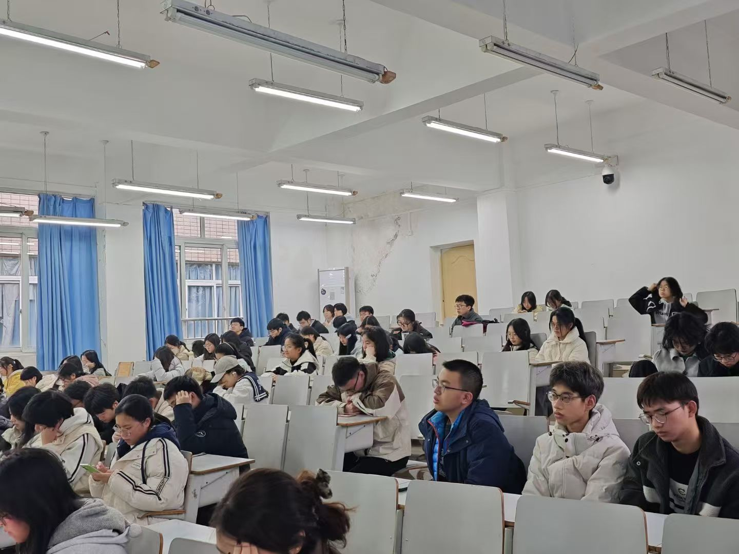 绍.png